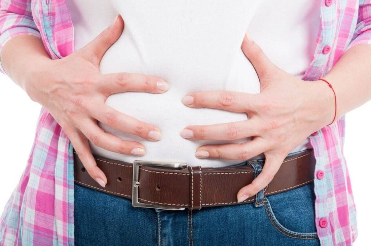 دلایل نفخ شکم و معده؛ راه های کنترل نفخ شکم