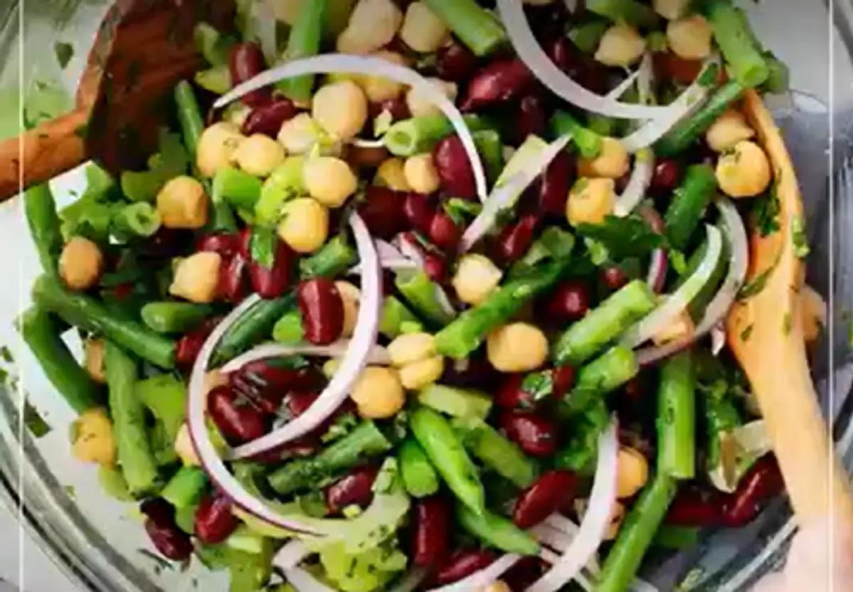 طرز تهیه سالاد لوبیا چیتی | اگر می خوای وزنت رو کاهش بدی این سالاد رو درست کن