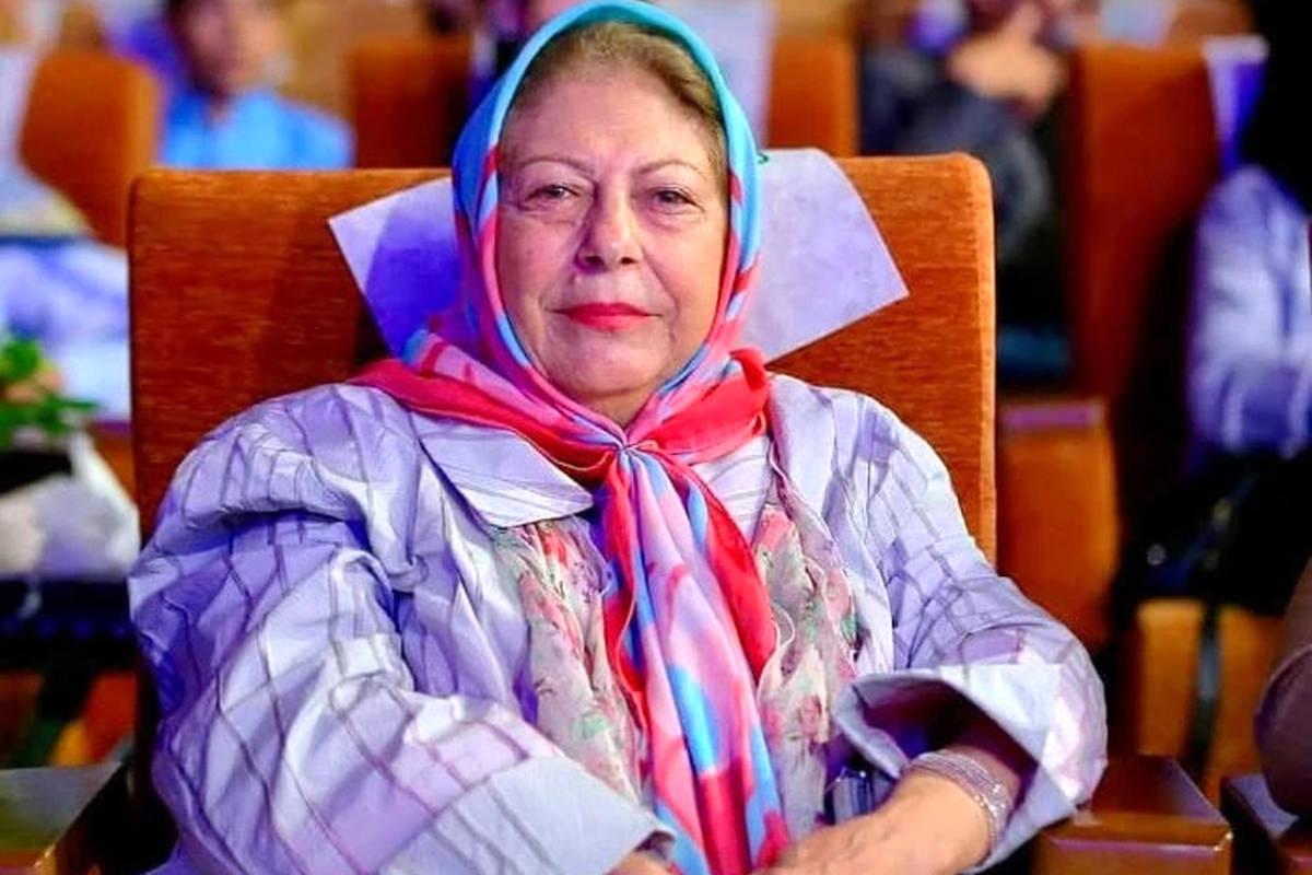 نوستالژی خانوادگی؛ تصویری قدیمی از ثریا قاسمی در کنار عزیزانش