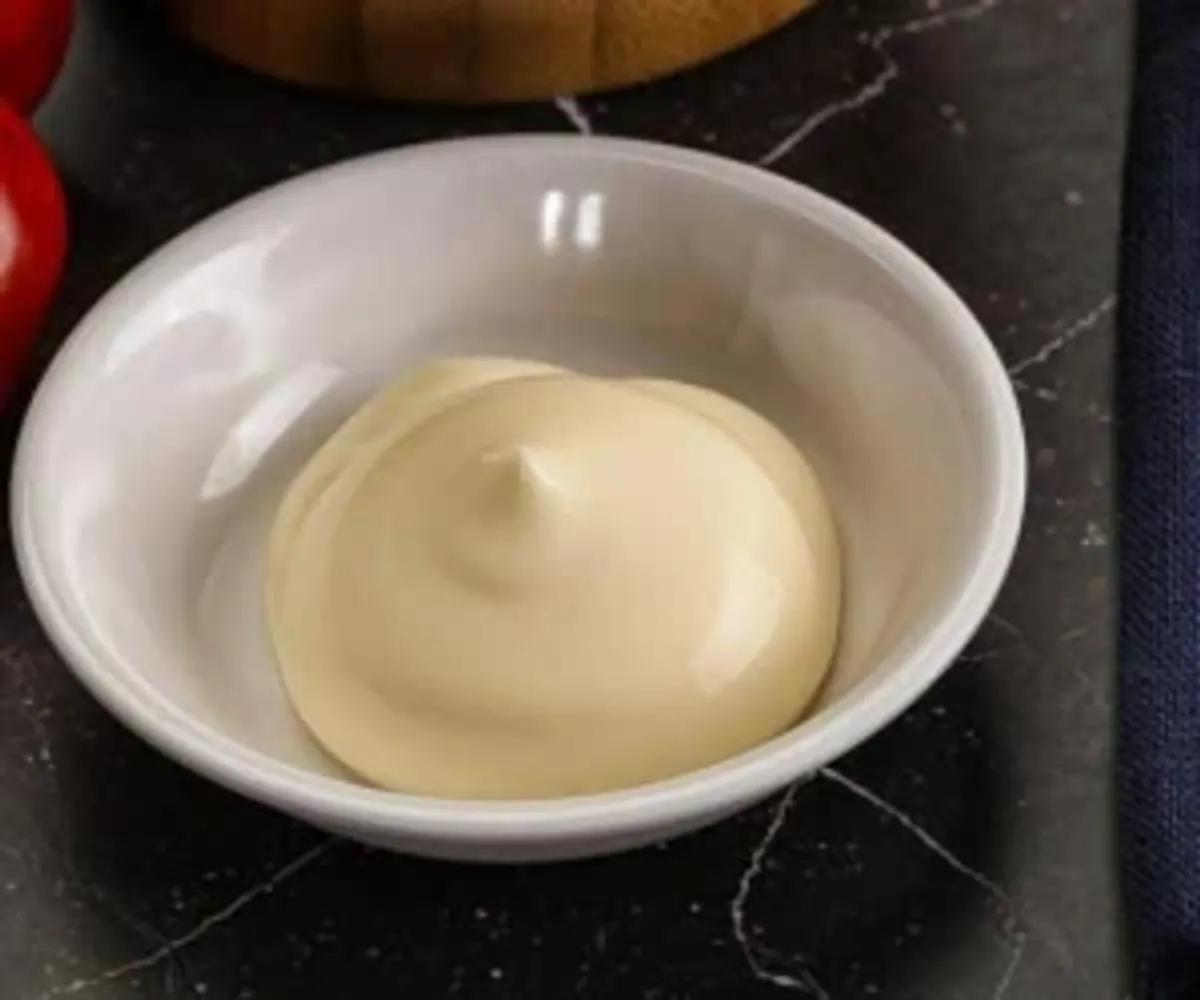 سس مایونز فوری و بدون تخم‌مرغ / مناسب گیاه‌خوارها و حساس‌ها!