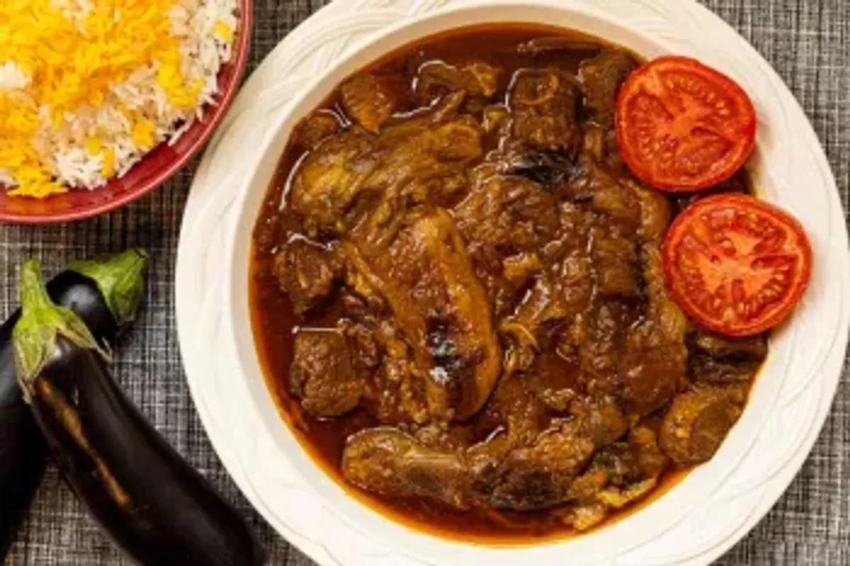 راز طعم لذیذ قیمه بادمجان | ترکیب ادویه‌های خوش‌عطر برای یک خورش بی‌نقص