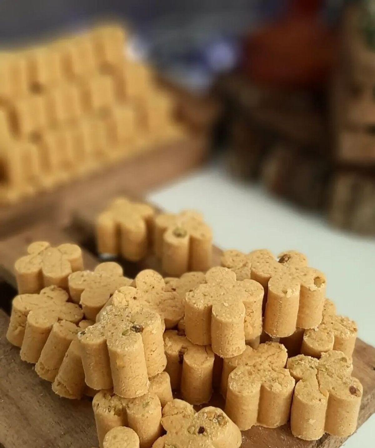 طرز تهیه شیرینی نخودچی بدون نیاز به فر