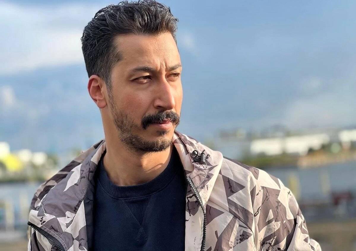 پسر رهاشده، حالا سوپر‌استار لاکچری| افشاری چگونه چهره شد؟