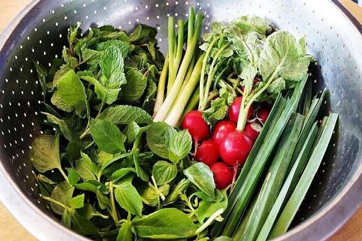 سبزی‌ها همیشه تازه بمانند! | فوت‌وفن‌هایی که مادربزرگ‌ها هم تایید می‌کنند