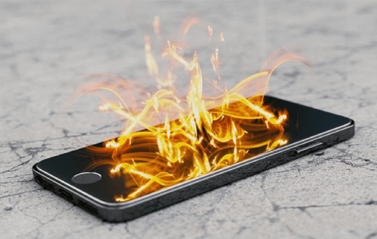 بلایی که یک موبایل سر پراید آورد