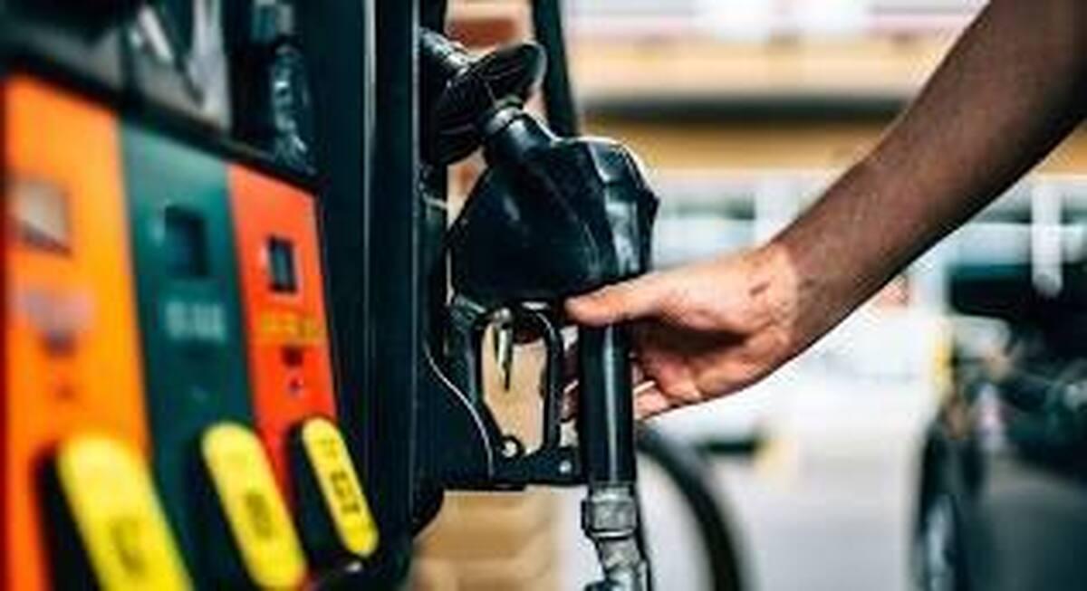 صدای تغییر در جایگاه‌های سوخت؛ تصمیم تازه وزارت نفت درباره قیمت بنزین