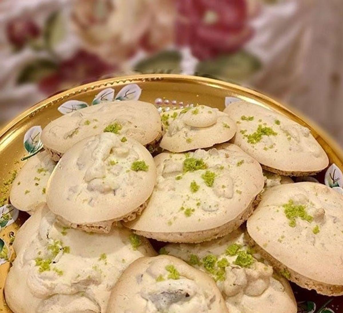طرز تهیه شیرینی پیچ انگشتی (پفکی گردویی) ترد و خوشمزه + نکات کلیدی