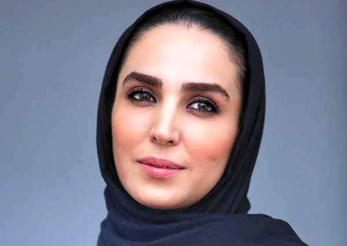 آب بازی سوگل طهماسبی بازیگر خوزستانی در شهر آبا و اجدادی اش