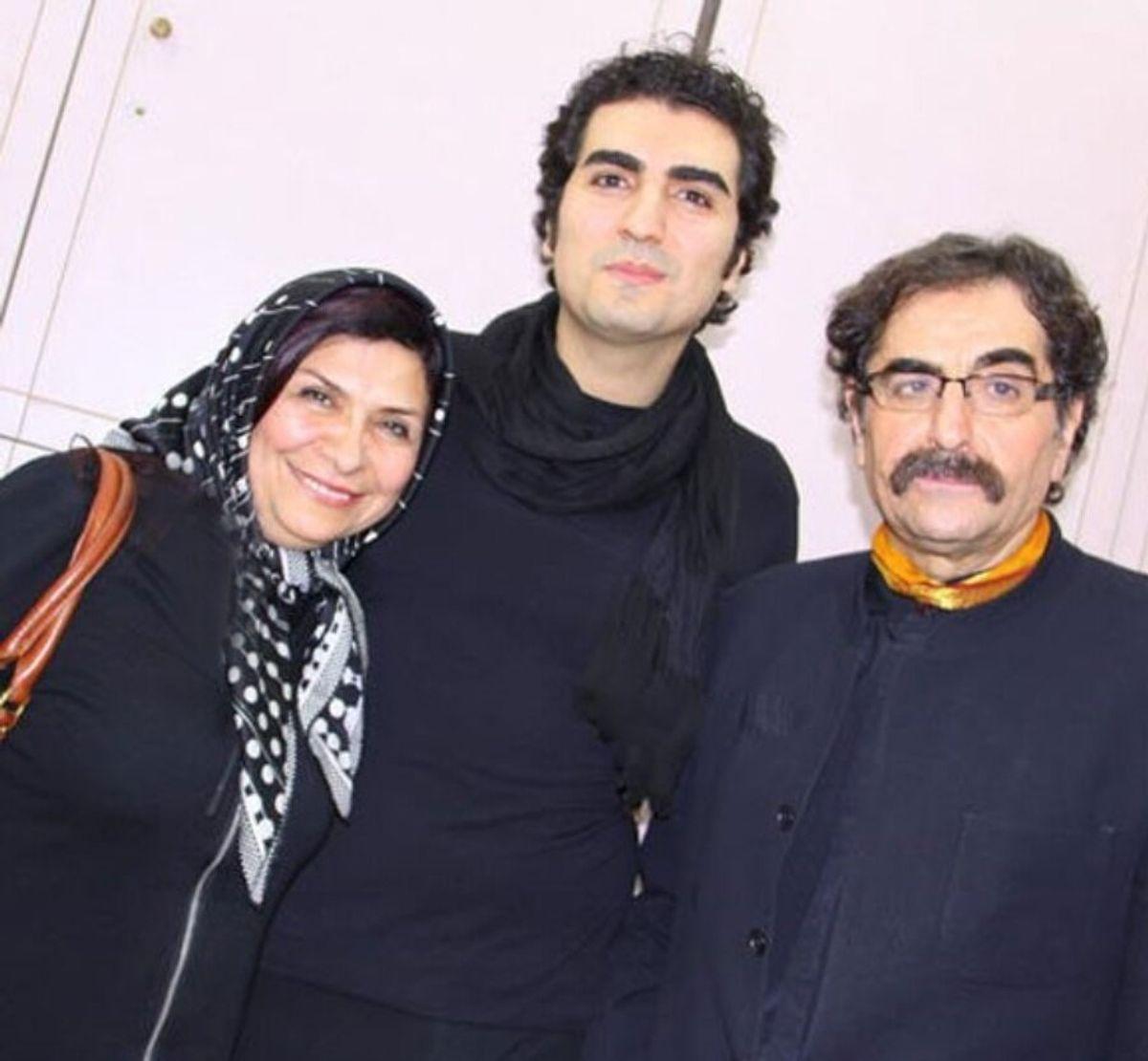 نگاه به چیدمان منحصربفرد و اصیل خانه استاد شهرام ناظری