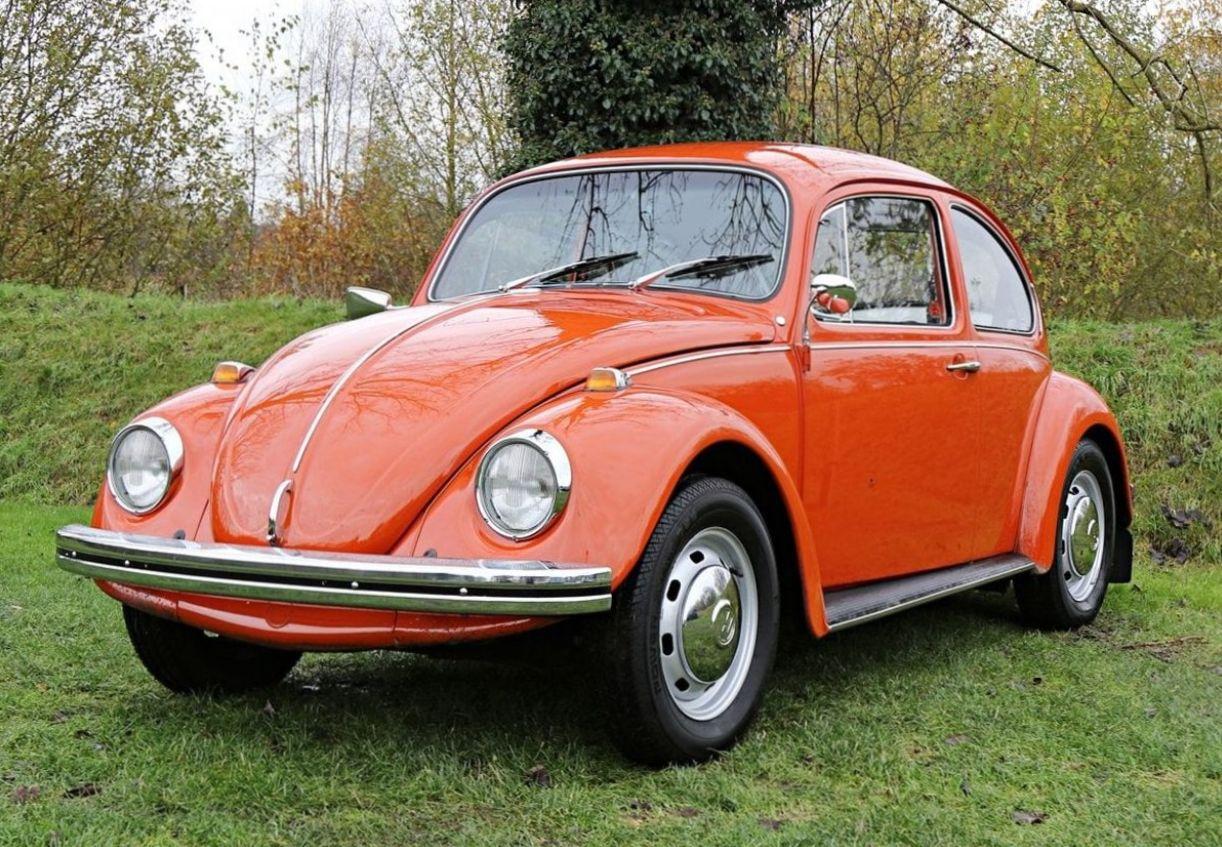 (عکس) سفر در زمان; عکس خط تولید ماشین‌ خاطره‌انگیز فولکس بیتل