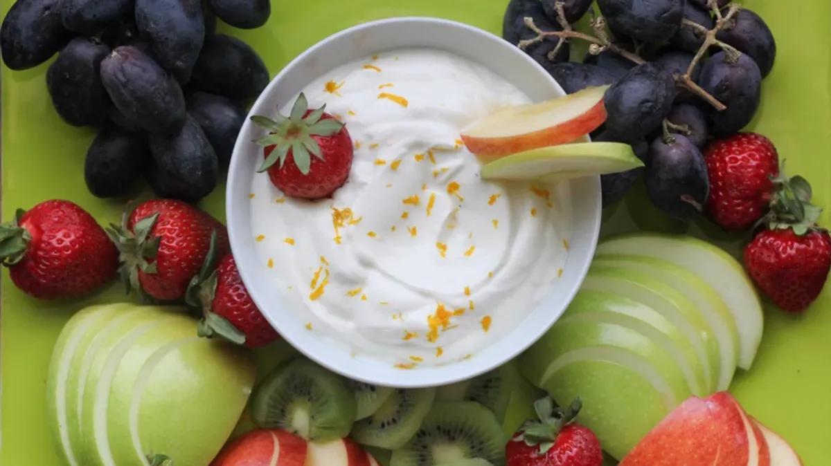 طرز تهیه دیپ میوه، دسر خوشمزه و سالم برای مهمانی ها