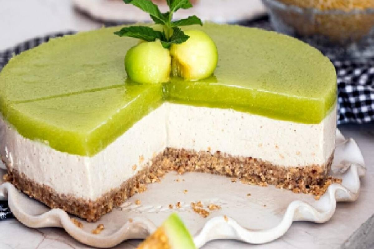 طرز تهیه چیز کیک گوجه سبز با طعمی شگفت‌انگیز که هیچ‌کس امتحان نکرده!