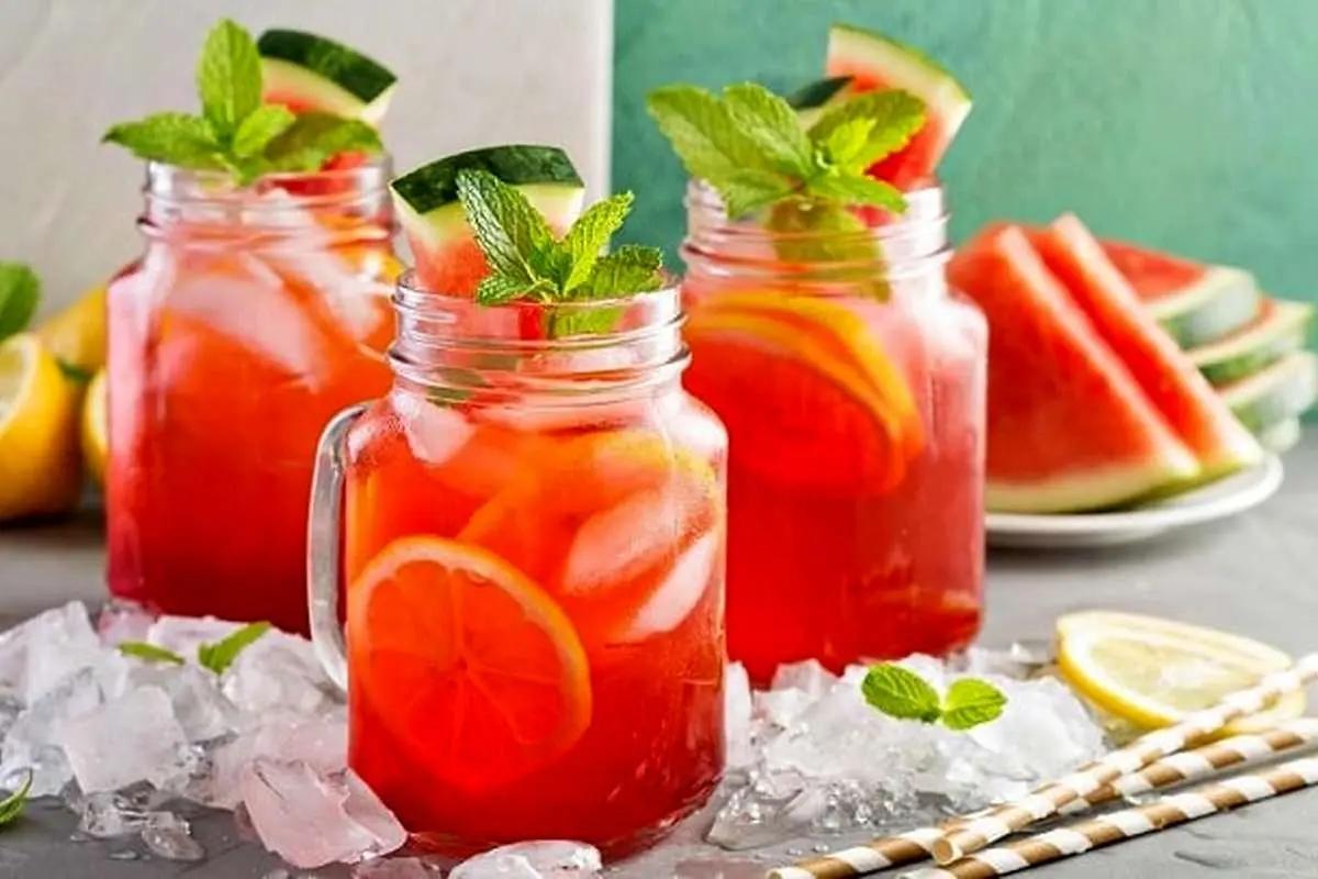 لیموناد هندوانه و توت‌فرنگی؛ دستور تهیه یک معجون ضدگرما