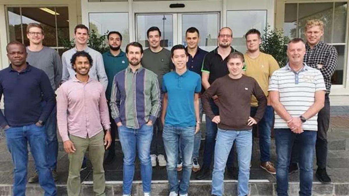 بهترین رنگ لباس برای پوست سفید!