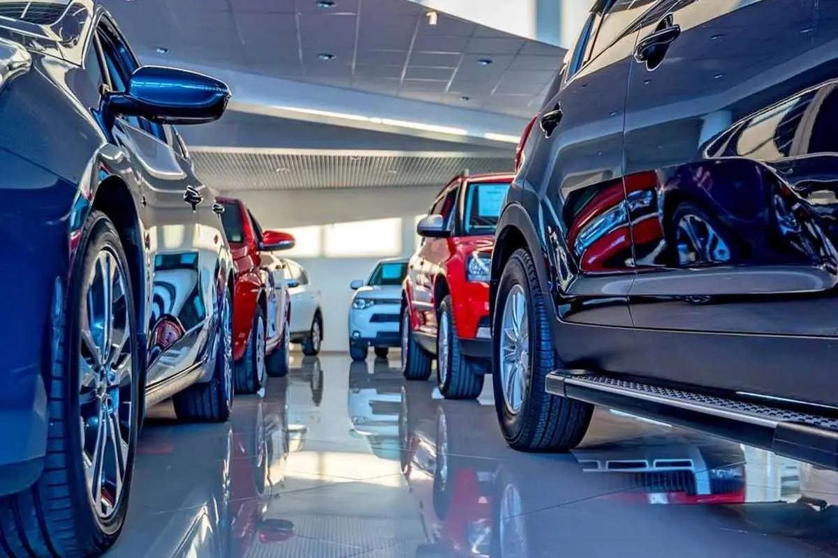 افزایش واردات خودرو، رکود بازار داخلی را از بین می‌برد؟