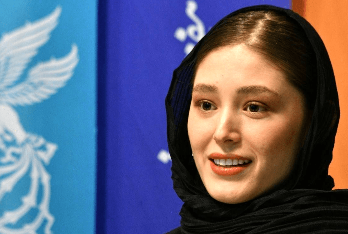 فرشته حسینی با استایلی مدرن و شیک مقابل دوربین!