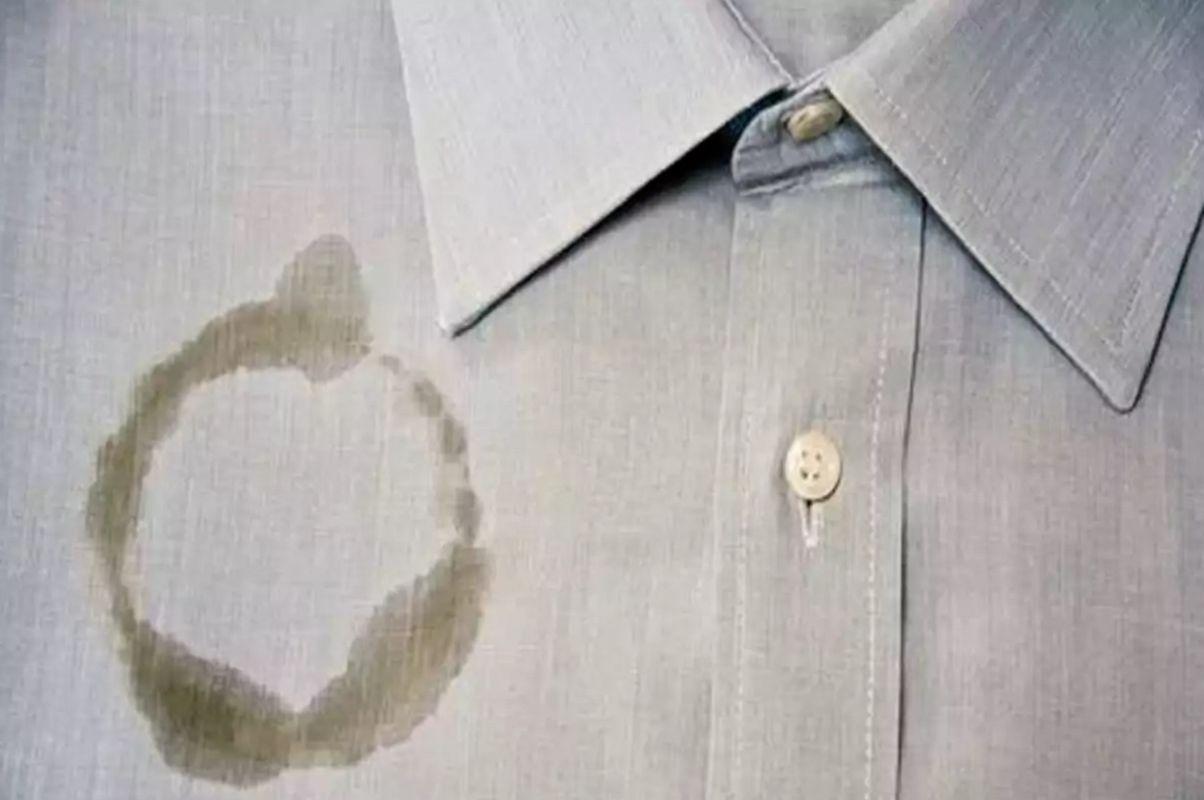 ترفند خانه داری| روش پاک کردن لکه روغن از لباس