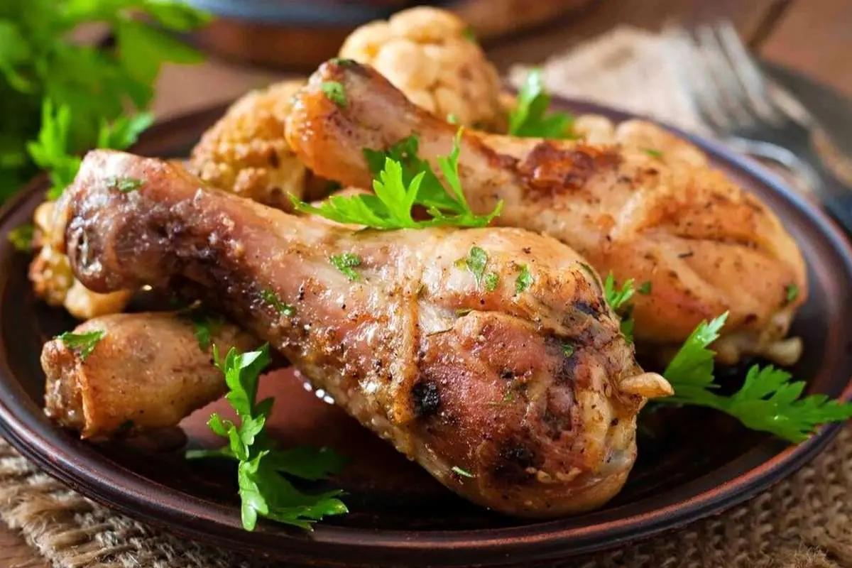 طرز تهیه ران مرغ دودی؛ غذای مجلسی با طعمی متفاوت