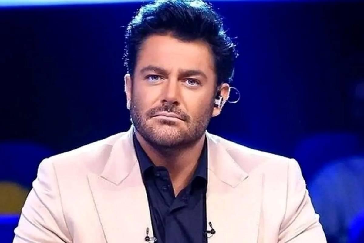 استوری محمدرضا گلزار برای مردم ایران