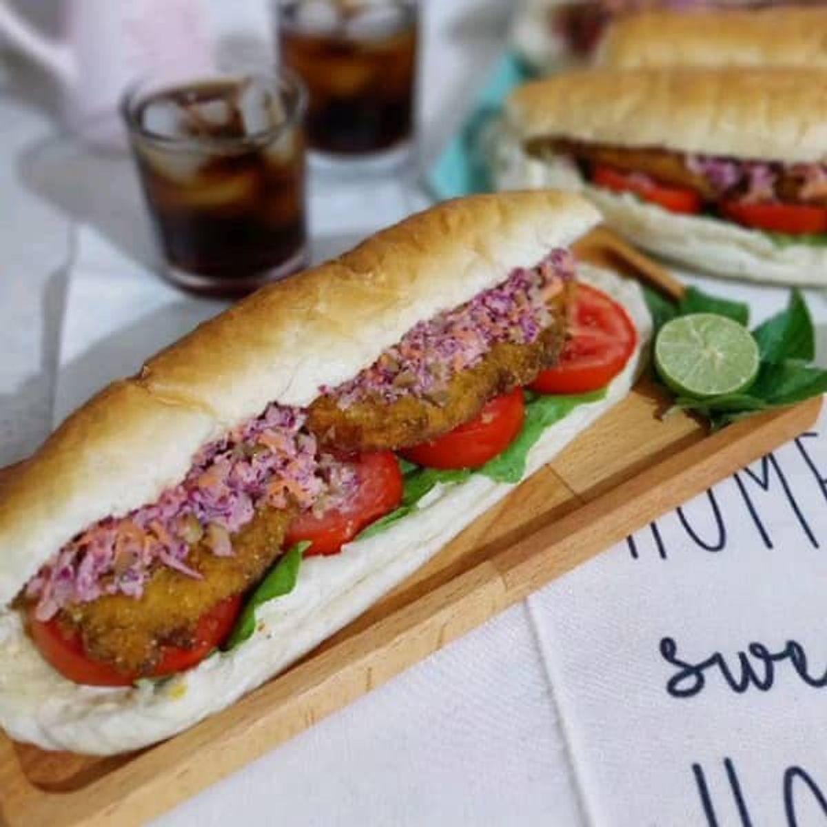 طرز تهیه ساندویچ فیله مرغ سوخاری | این ساندویچ از بقیه فست فودها سالم تره