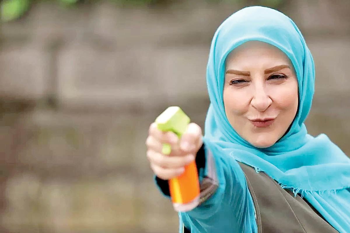 رونمایی از همزاد باکلاس و جوان مرجانه گلچین