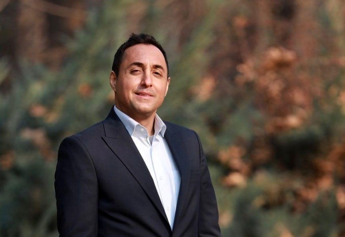 امیرحسین رستمی از تجربه پدر شدن می‌گوید: «حالا میفهمم چقدر پدرم را آزار دادم!»