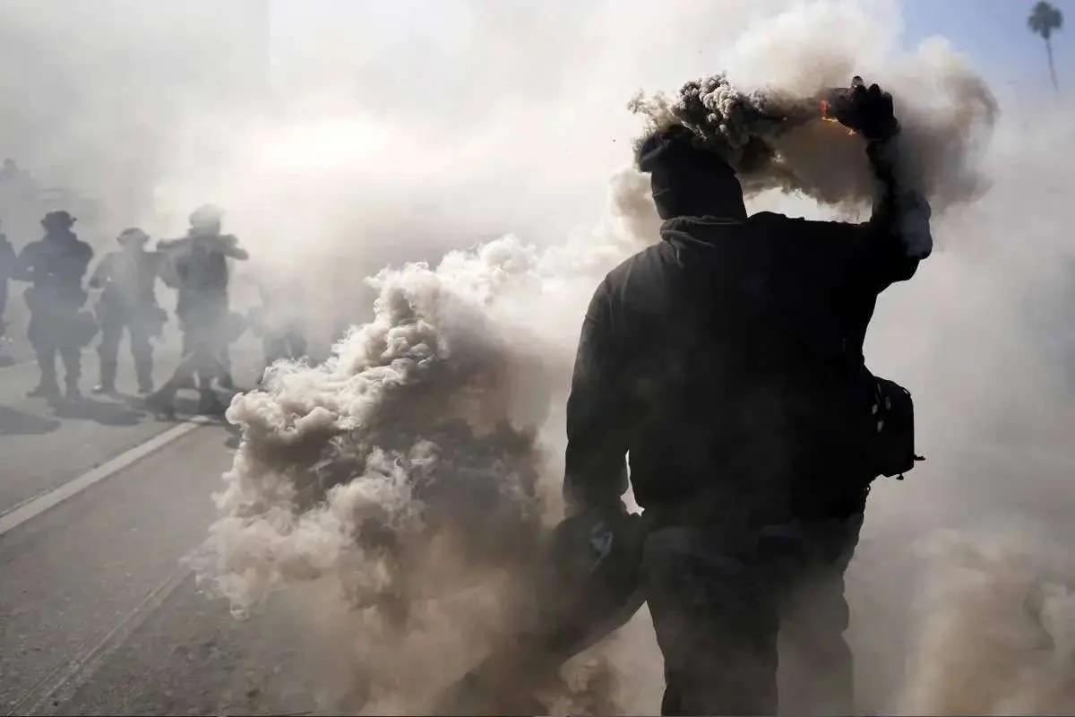 در لس آنجلس چه خبر است؟