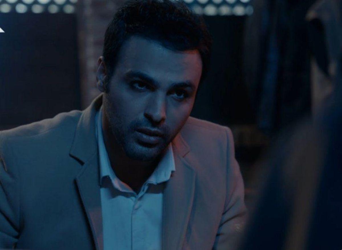 خانه‌ای با رنگ‌های جسورانه در قاب تلویزیون | دکوراسیون متفاوت خانه مادر سامان در سریال ناریا