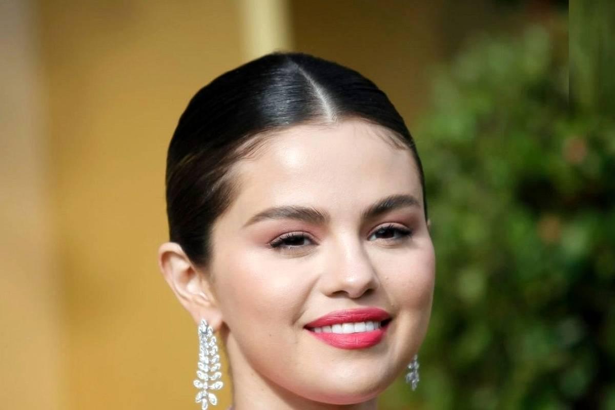 ژست های عاشقانه «سلنا گومز و جاستین بیبر»؛ سال ۱۳۹۰