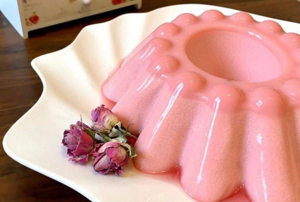 طرز تهیه دسر گل سرخ؛ یک دسر خوشمزه بهاری