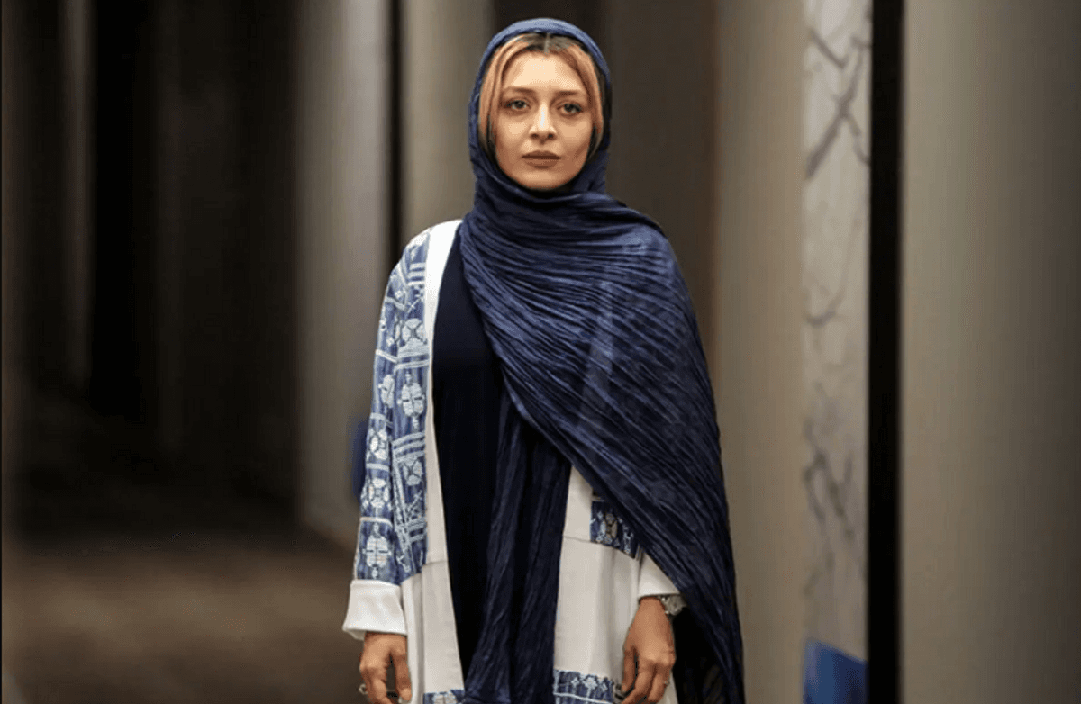 کیک تولد ساره بیات؛ شکوه و زیبایی با ورق طلا از اُوستا قنّاد!