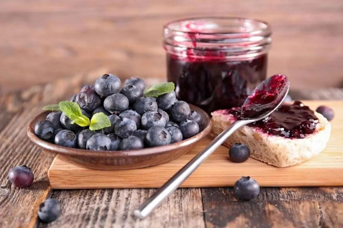 طرز تهیه مربا بلوبری؛ خاص و خوشرنگ