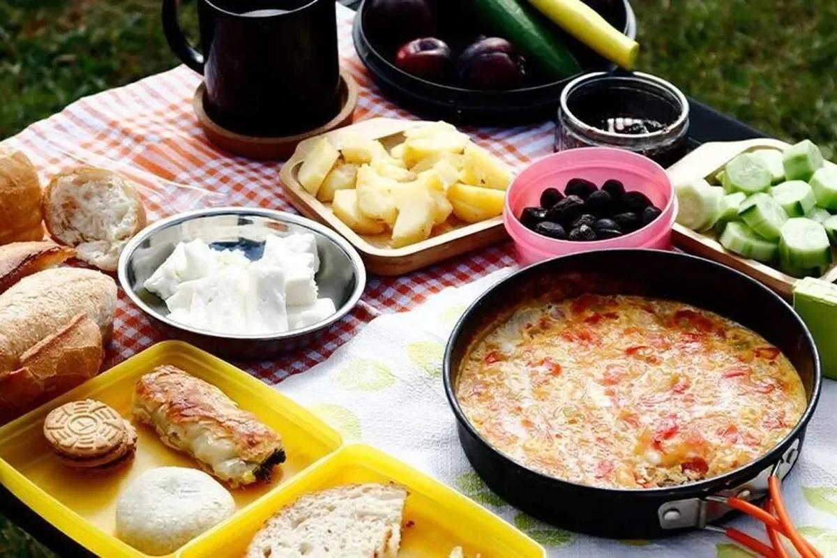 ۱۰ غذای مناسب با ماندگاری بالا برای سفر