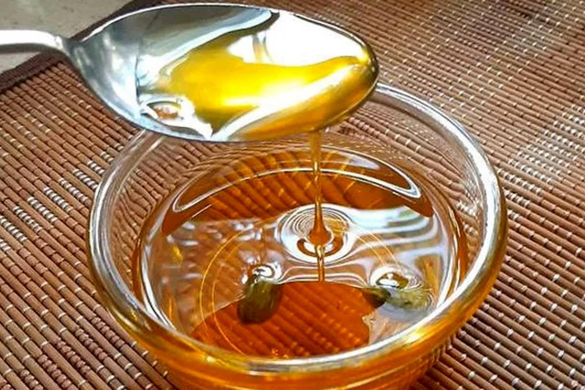 شربت بار حرفهای و براق برای شیرینی و کیک؛ طرز تهیه + نکات طلایی