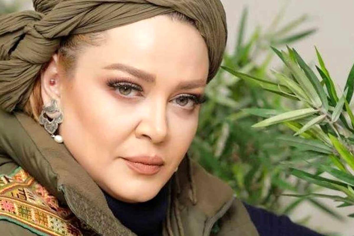 دراز کشیدن بهاره رهنما وسط خیابان در خارج از کشور