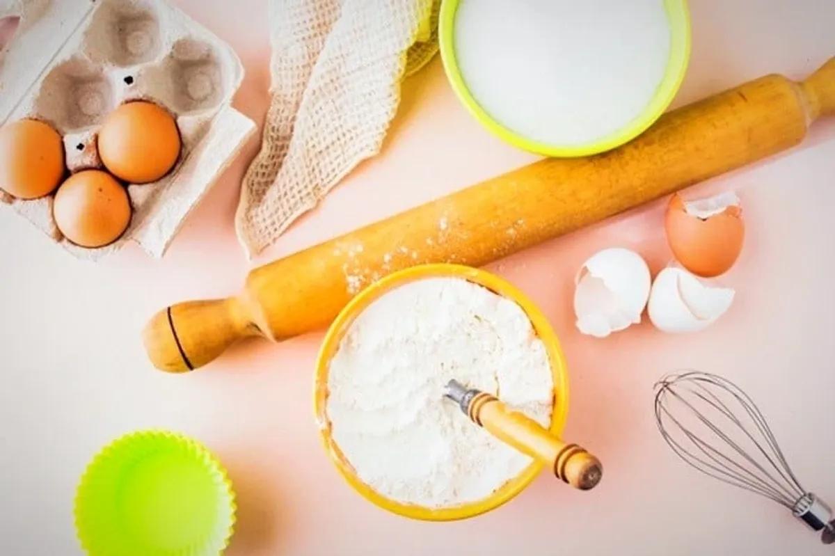 طرز تهیه کیک دو تخم مرغی با ماست؛ واسه تولد