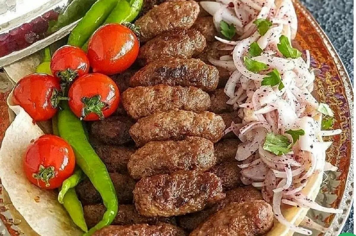 طرز تهیه کوفته کباب ترکی؛ غذاهایی با عطر و طعم بینظیر / راهنمای گام به گام برای تهیه این غذای محبوب