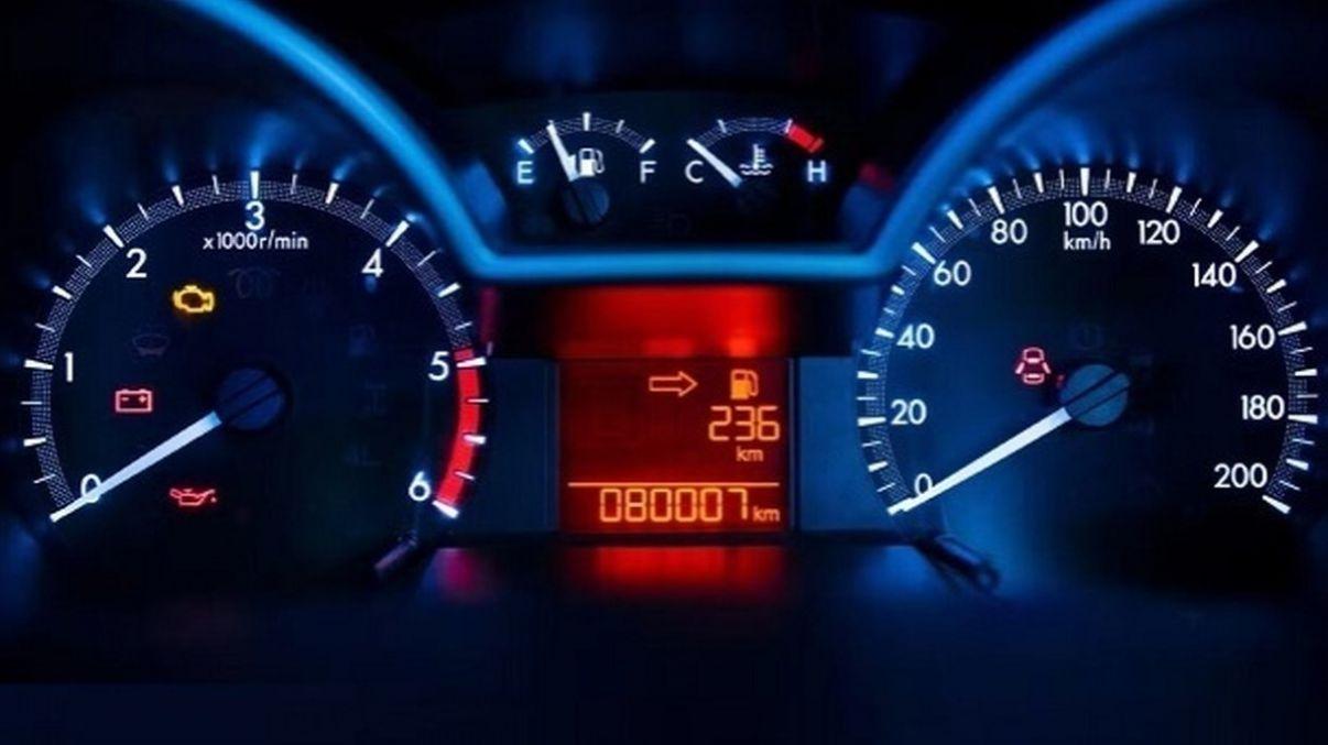 راه های تشخیص تغییر و دستکاری کارکرد کیلومتر خودروهای دست دوم