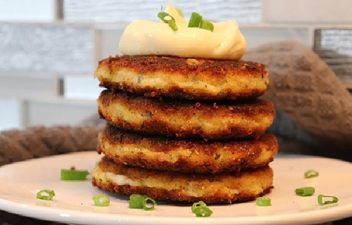 طرز تهیه کوکو سیب زمینی سوخاری بدون پیاز| دلیل وا رفتن کوکو سیب زمینی