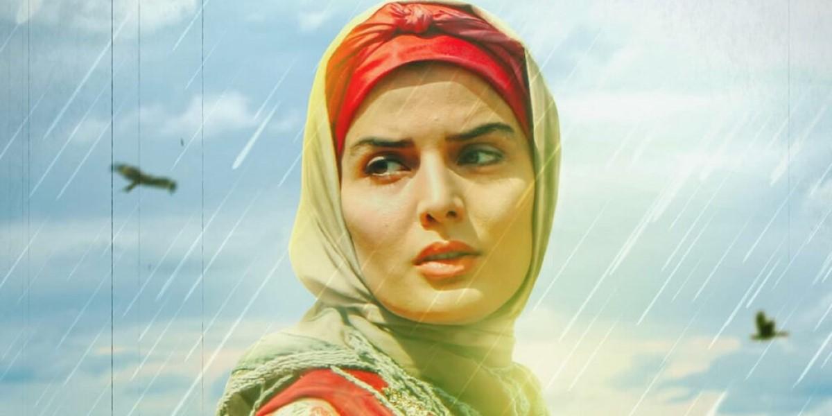 دلبری غزاله اکرمی بازیگر نقش سوجان با گوشوارههای آویز و استایل شیکش+تصاویر