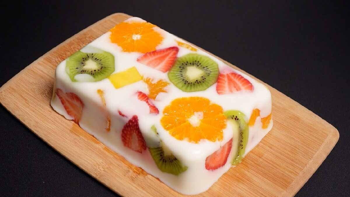 این دسر جادویی میوهای را برای شب یلدا درست کنید