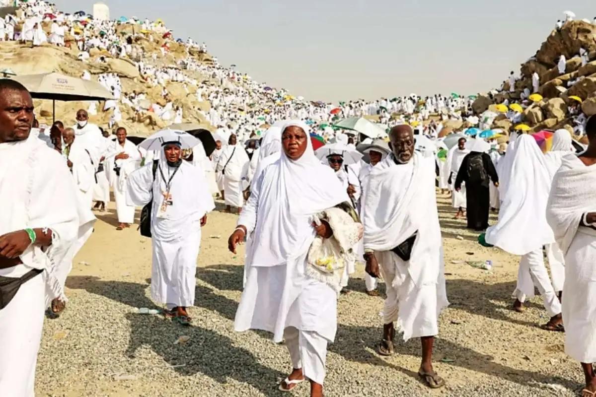 ۱۳۰۰ زائر به هزینه پادشاه سعودی حاجی میشوند