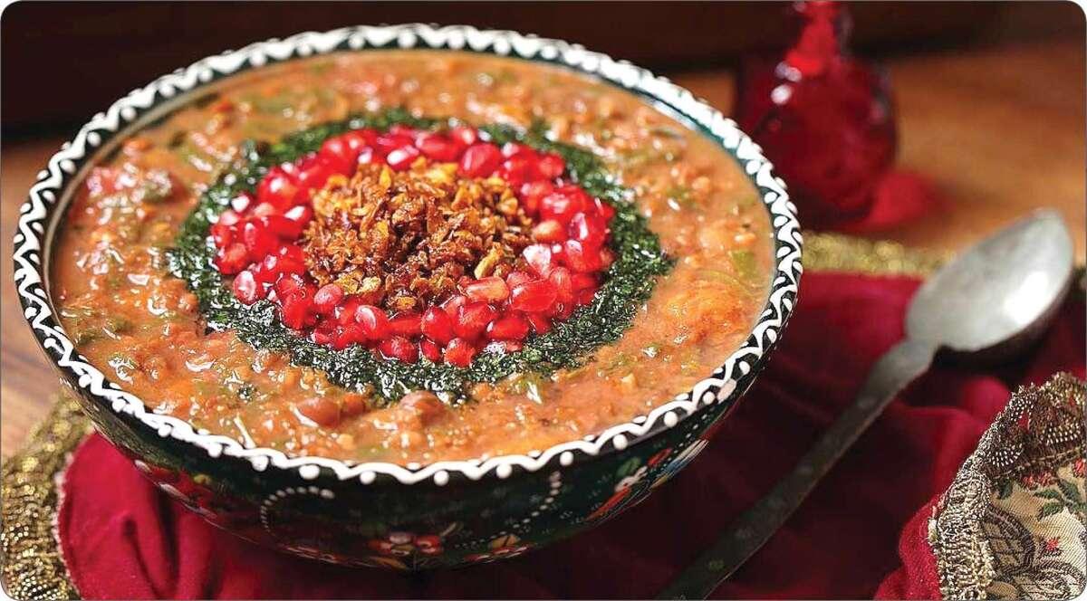 طرز تهیه آش میوه مجلسی با بهترین میوههای تازه و خشک