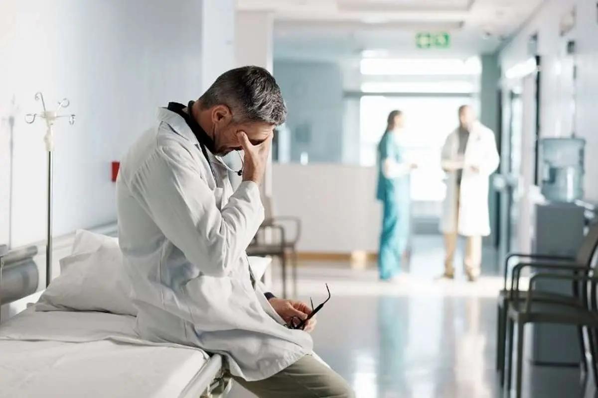 فوت ۷ دانشجوی علوم پزشکی بر اثر خودکشی