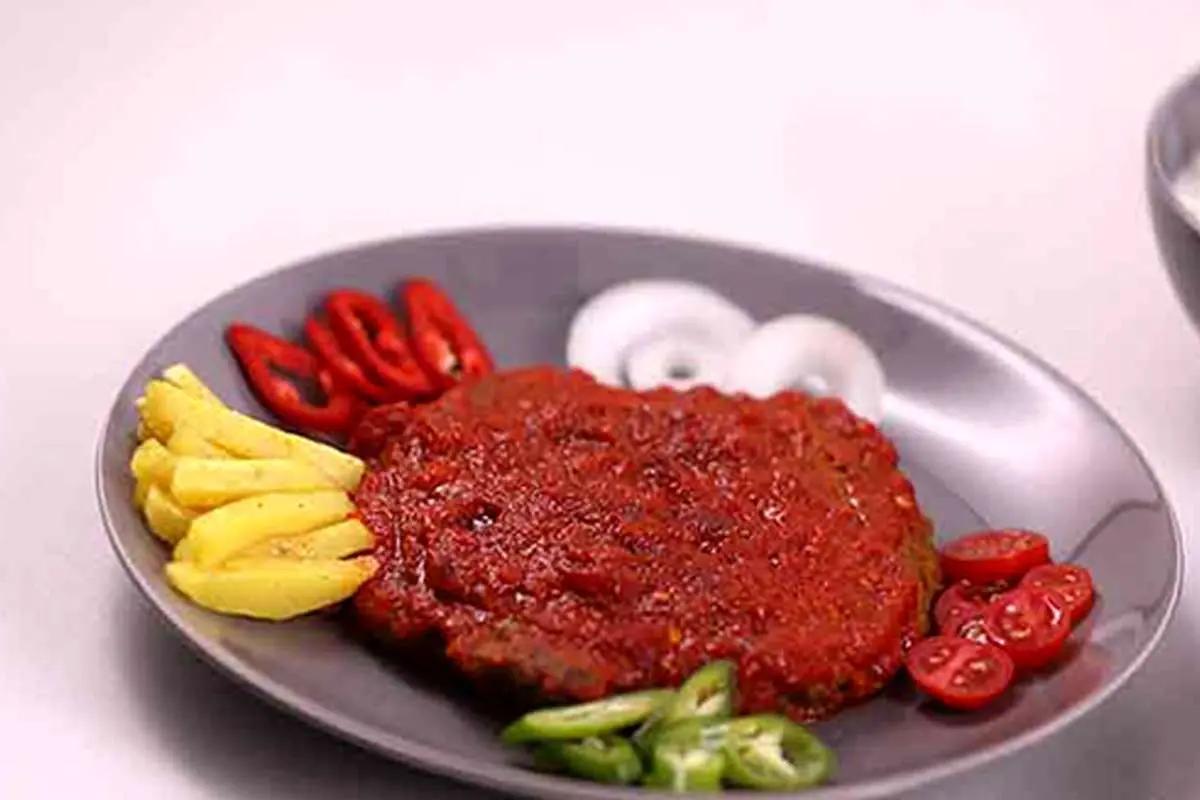 کباب تابهای مرغ با سس آلبالو؛ طعم خاص و خوشمزه