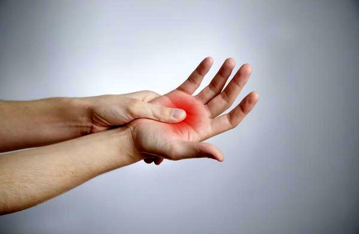 نشانههای پنهان بیماری کبد در کف دست| علائم اولیه کبد چرب