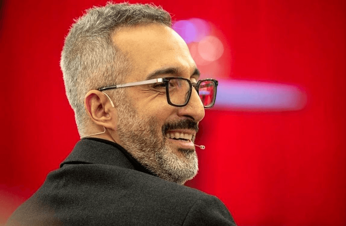 روایت جالب امیر مهدی ژوله از ملاقات با جادوگر و آقازادهای بازنده|ماجرای گریم بن لادن روی صورت ژوله