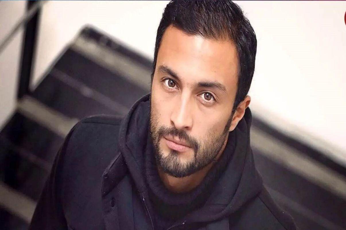 تصاویر جذاب از بدن آماده و ورزشکاری امیر جدیدی در زمین تنیس