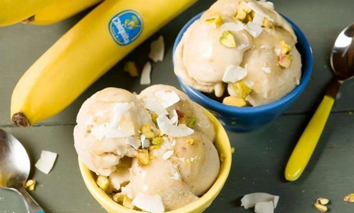 ۵ روش سالم برای درستکردن بستنی موزی رژیمی در خانه