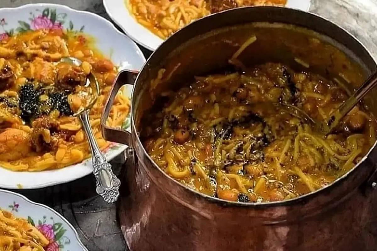 طرز تهیه آش زردآلو خوشمزه و جاافتاده
